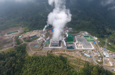 インドネシアにおけるムアララボ地熱発電事業
